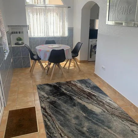 Casa Antony * سان ميجيل دي ساليناس